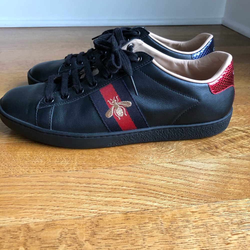 Women’s black Gucci Ace sneaker. Size 38.5. - Picture 4 of 15